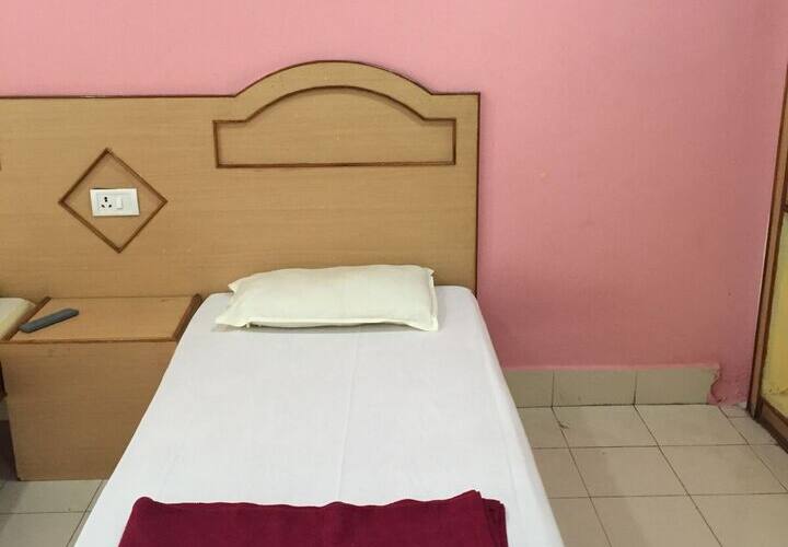Sri Balaji Lodge, Siddipet 5